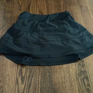 Lululemon pace rival